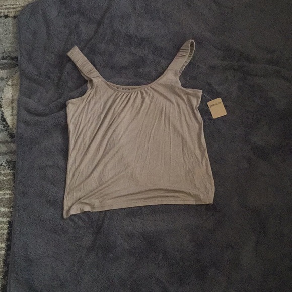 Tank top - Picture 2 of 3